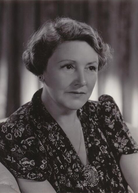 фото Фэй Холден