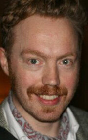 фото Томас Перретт