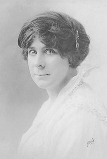 фото Maude Eburne