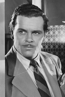 фото Эдмунд МакДональд