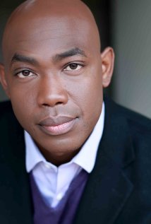 фото Сэм Плезант