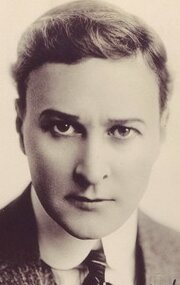 фото Гарри Хиллиард