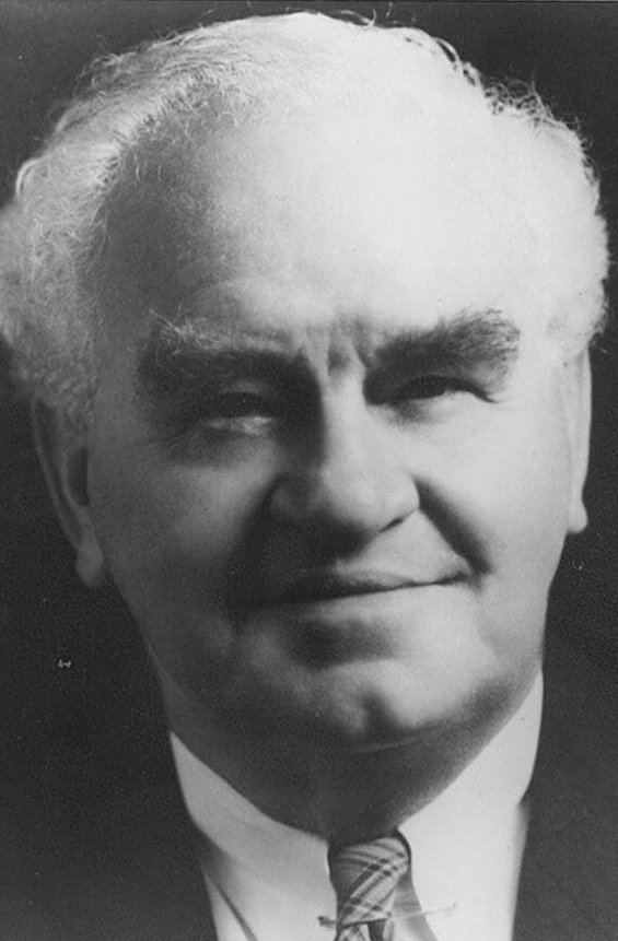 фото Лайонел Бельмор