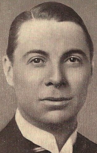 фото Сидни Брейси