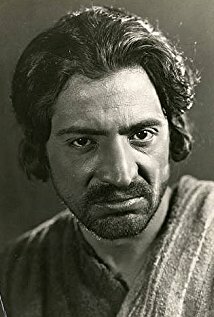 фото Джордж Регас