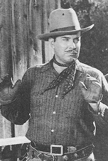 фото Джон Бич