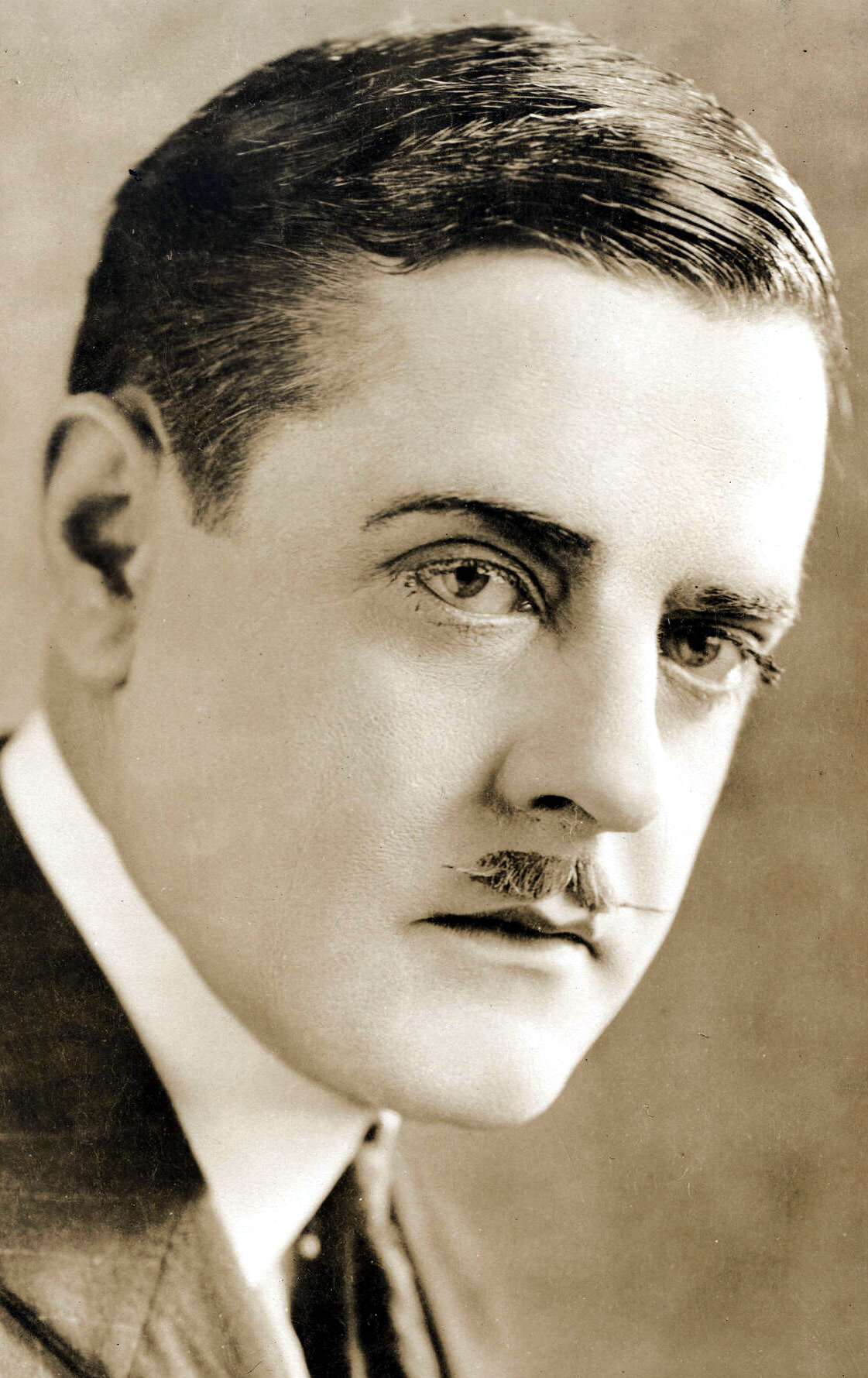 фото Гарри Майерс