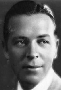 фото Джон Монк Саундерс