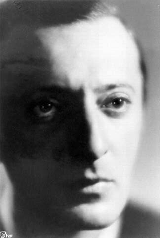 фото Густав Махаты