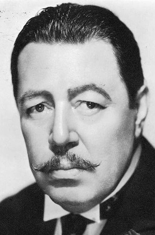 фото Уорнер Оланд