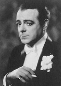 фото Лоуелл Шерман