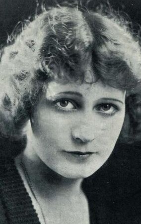 фото Рут Реник