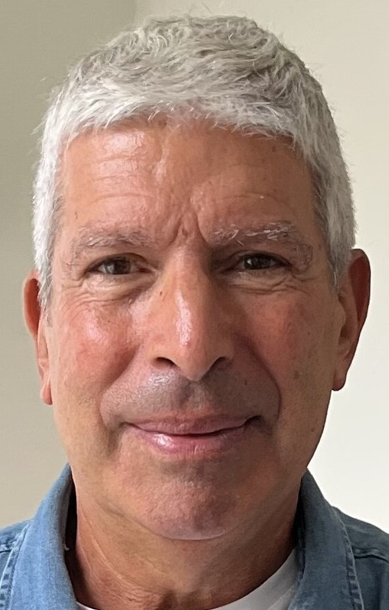 фото Энрике Оливейра