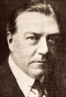 фото Джеймс Гордон