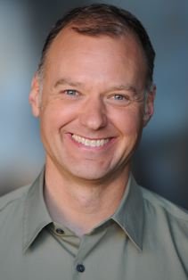 фото Adam Venker