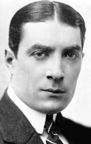 фото Леон Бари