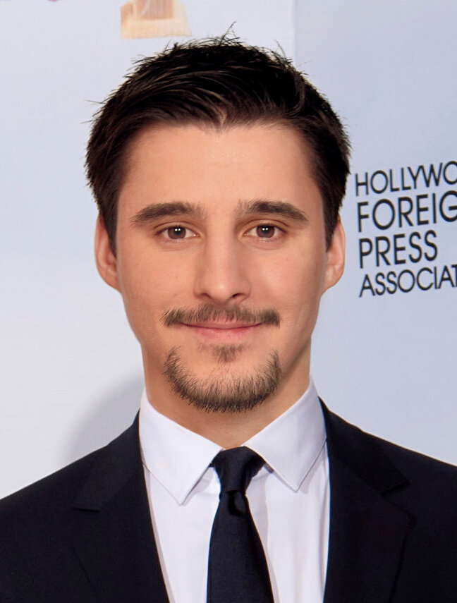 фото Джош Вуд