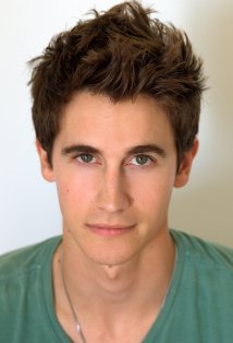 фото Морган Робертс