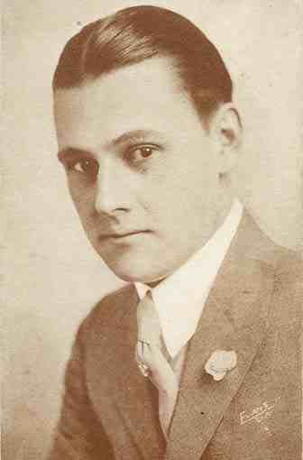 фото Эштон Дирхолт