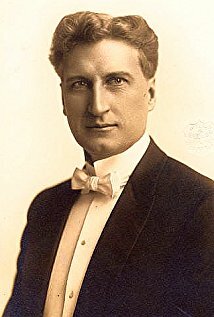 фото Дж. Фрэнк Бурк