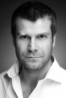 фото Адам Мэннеринг