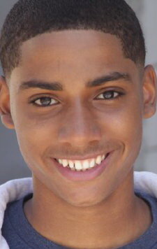 фото Элайджа Коллинз