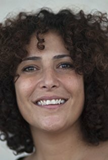 фото Эмбер Фарес