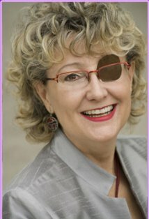 фото Сюзанн Лайонс