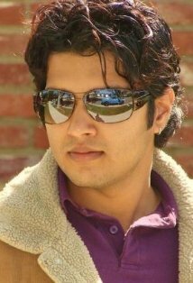 фото Азиф Акбар