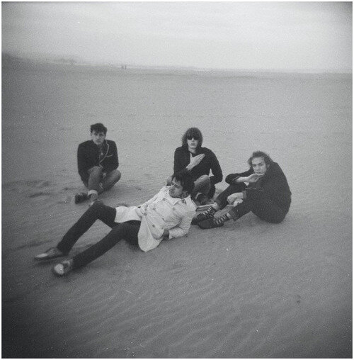 фото Mystery Jets