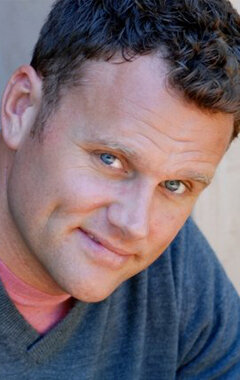 фото Кирк Уорд