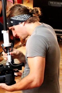 фото Adam Kirkey