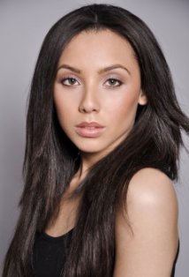 фото Эмили Фелиция Мур