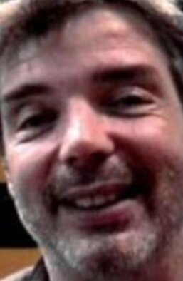 фото Хью Дармо