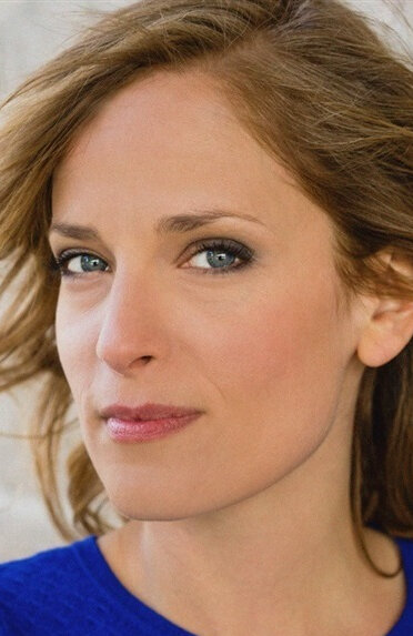 фото Жули Бернар