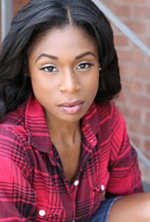 фото Blair Sharné