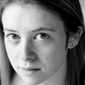 фото Женевьева Барр