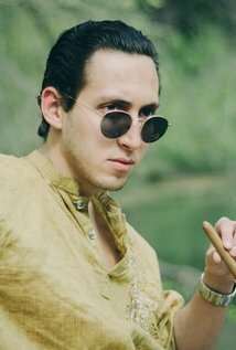 фото Дерек Зузунага