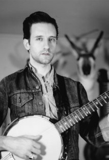 фото Бретт Детар