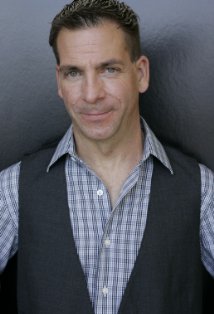 фото Чак Рэйнер