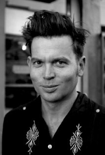 фото Тоби Эмис