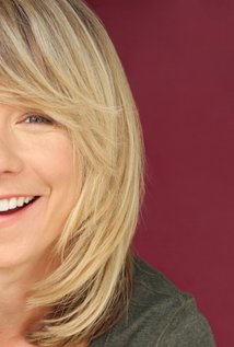 фото Джен Хайнс Холл