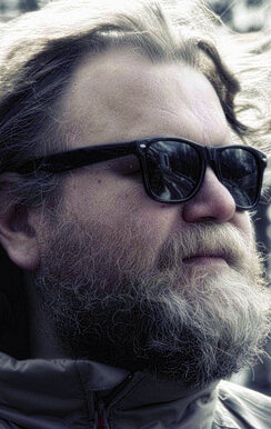 фото Роберт Филатов