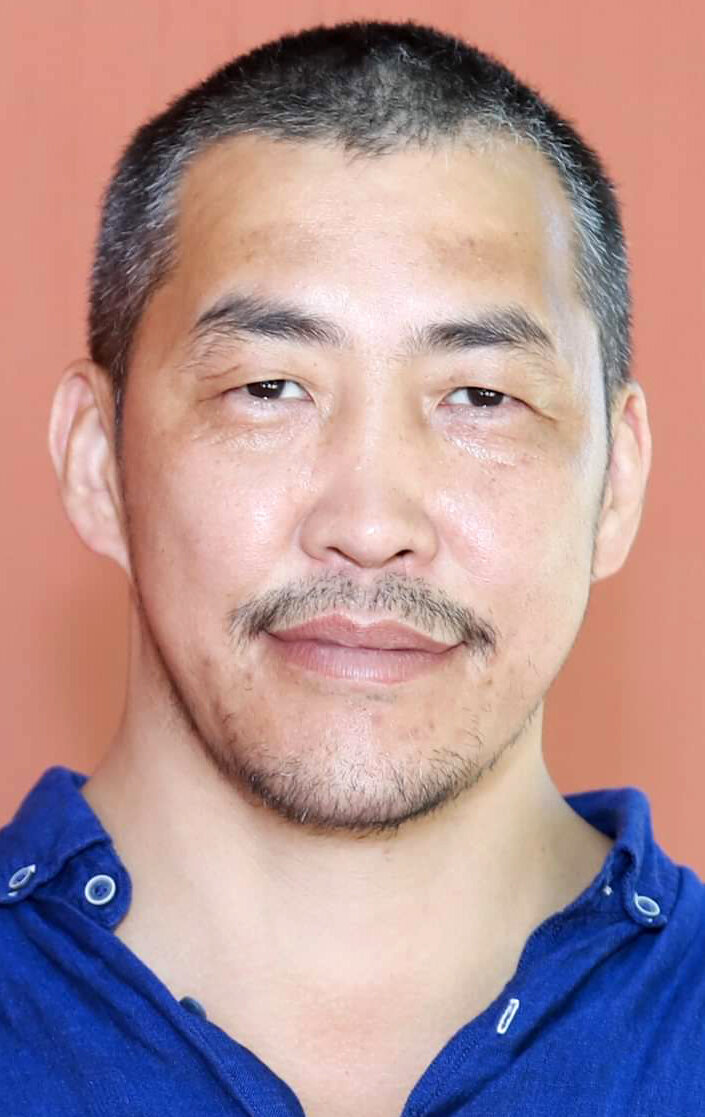 фото Амаду Мамадаков