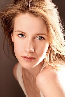 фото Мадлен Лодж