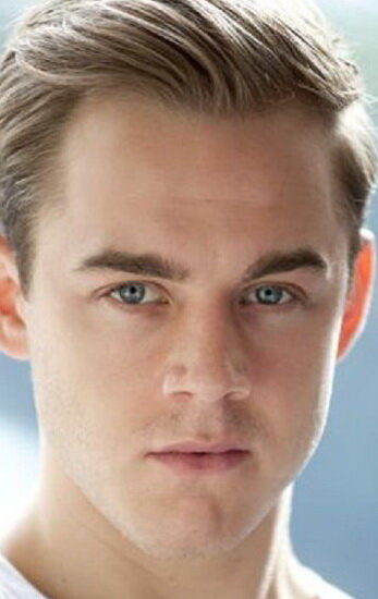 фото Том Хит