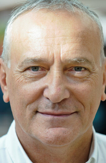 фото Саймон Гринолл