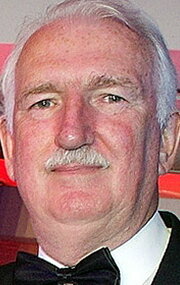 фото Алекс Степни