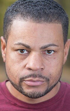 фото Томас Кларк