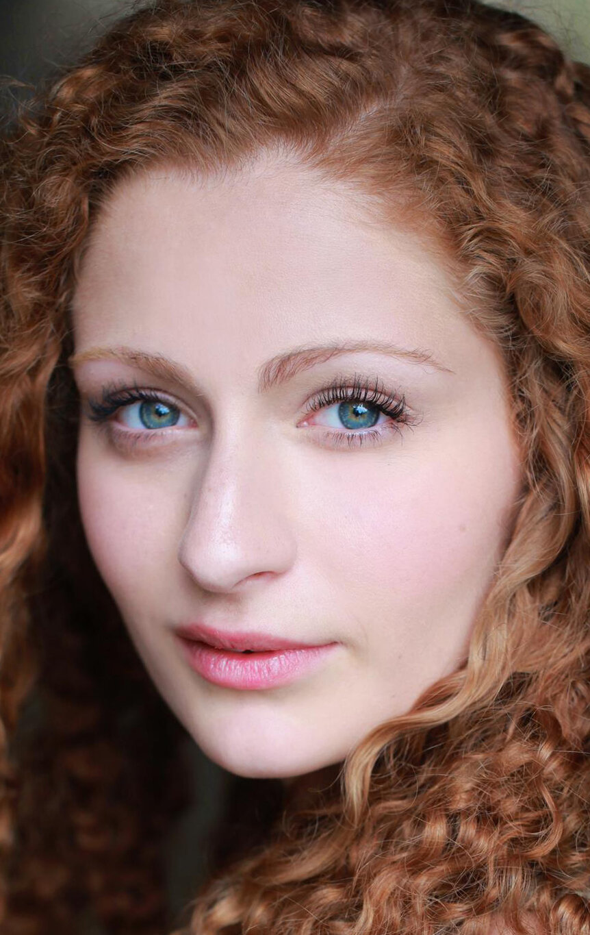 фото Джиллиан Сэйкер